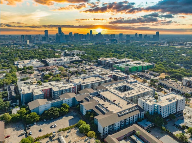 Images MAA South Lamar