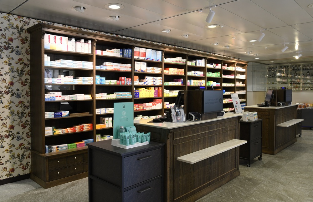 Bilder Dorfplatz Apotheke