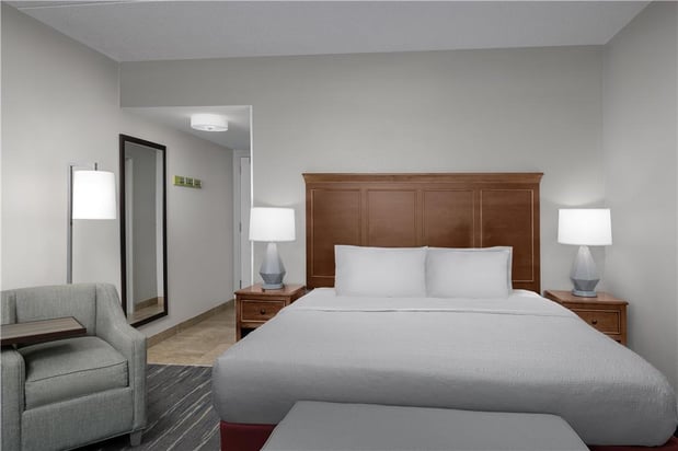 Images Hampton Inn & Suites Lynchburg