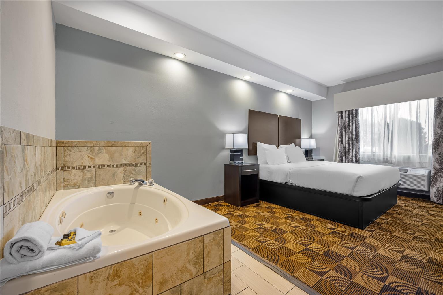 Whirlpool Room