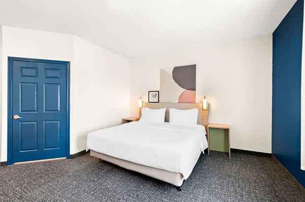 Images Spark by Hilton Longview