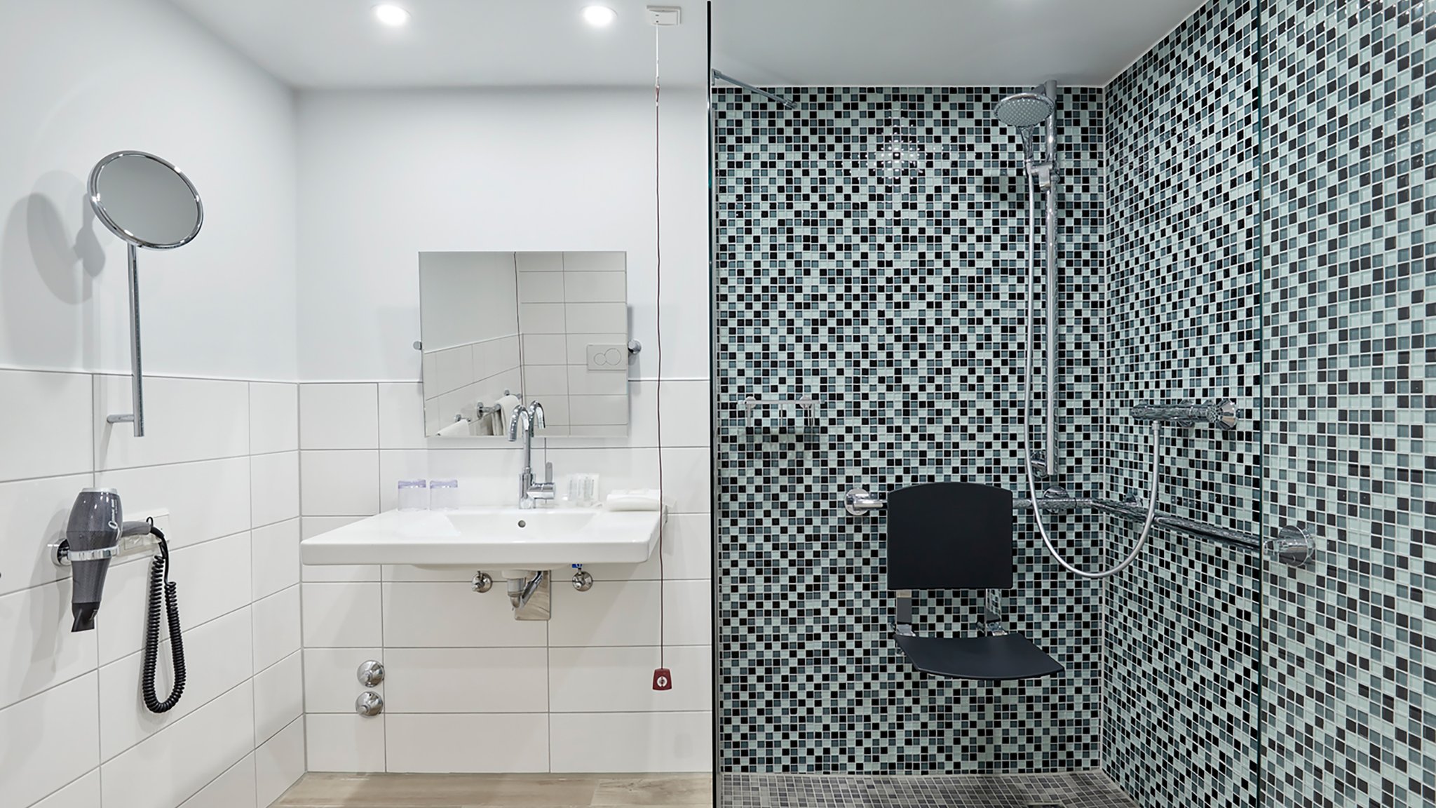 Holiday Inn Munich - City Centre by IHG, Hochstrasse 3 in Munich