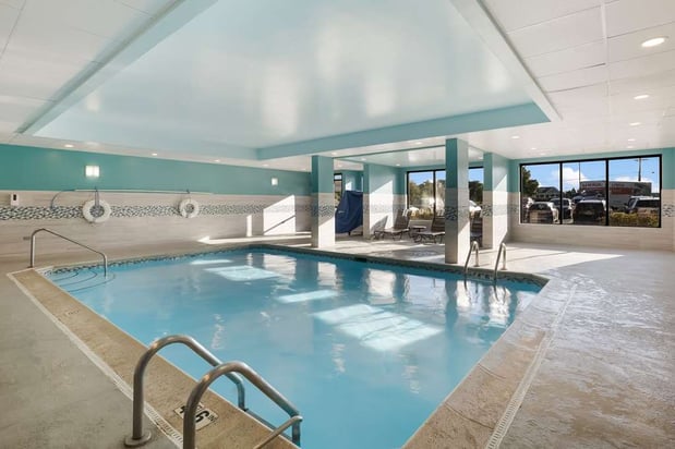 Images Hampton Inn McHenry