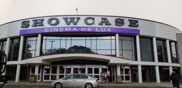 Images Showcase Cinema de Lux Cross County