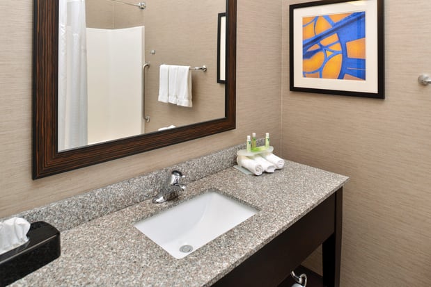 Images Holiday Inn Express & Suites St. Louis West-O'Fallon by IHG