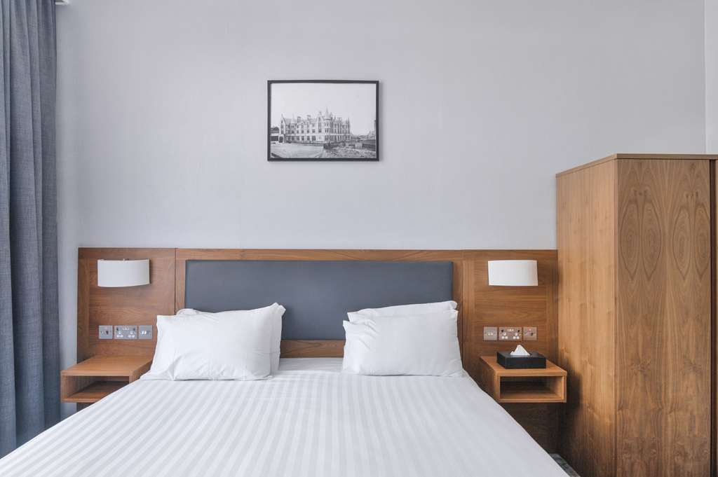 Premium Room Radisson Blu Hotel, Perth Perth 01738 637237