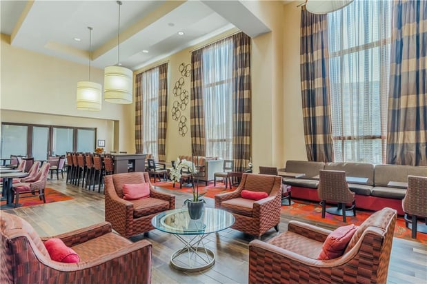 Images Hampton Inn & Suites Detroit/Airport-Romulus