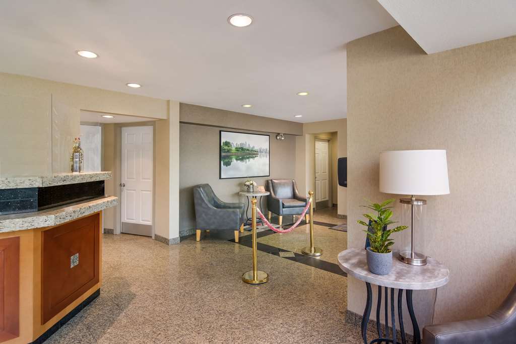 Lobby SureStay By Best Western North Vancouver Capilano North Vancouver (604)987-8185
