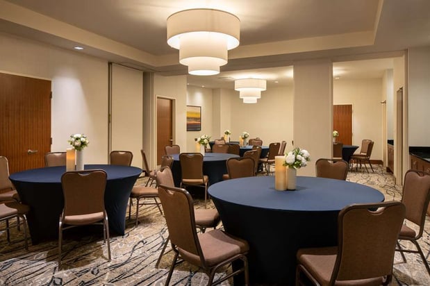 Images Hilton Garden Inn Long Island City New York