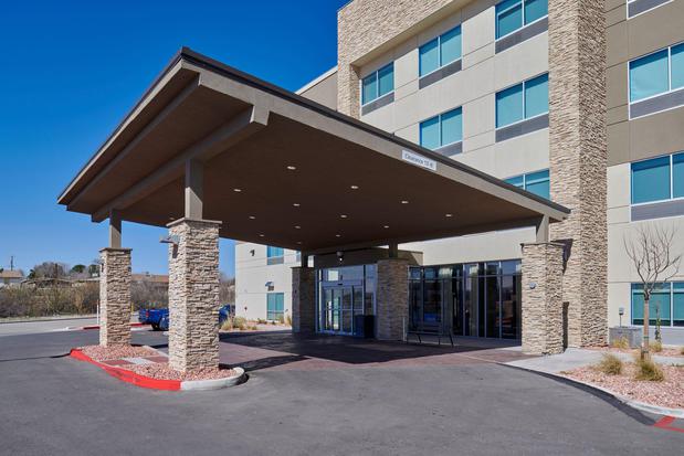 Images Holiday Inn Express & Suites El Paso - Sunland Park Area, an IHG Hotel