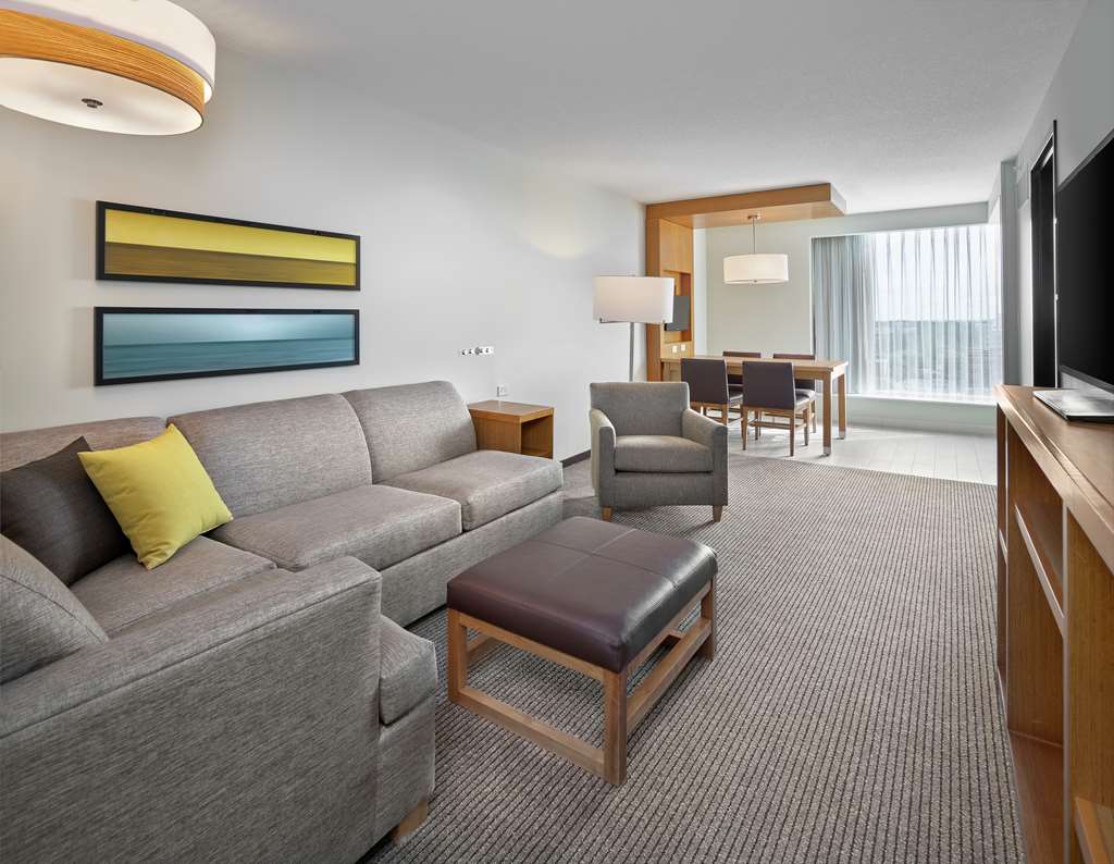 Images DoubleTree by Hilton Edmonton Downtown