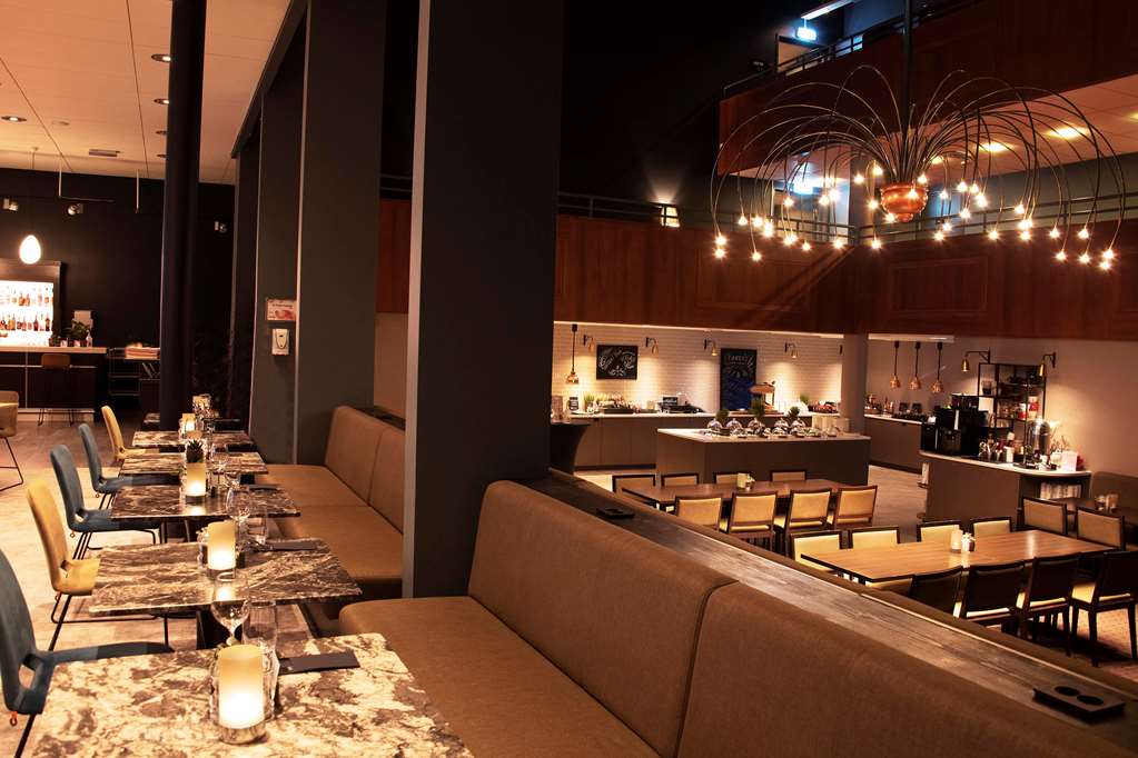 Images Park Inn by Radisson Oslo Airport Hotel West