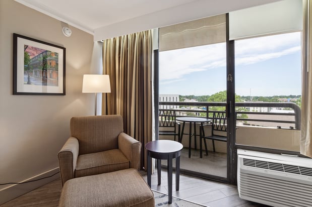 Images Crowne Plaza Executive Center Baton Rouge by IHG