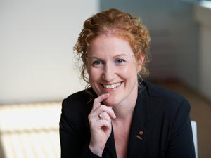 Deutsche Vermögensberatung Bank AG - Birgit Poschacher und Partner, Almerstraße 5a/1.Stock in Saalfelden am Steinernen Meer