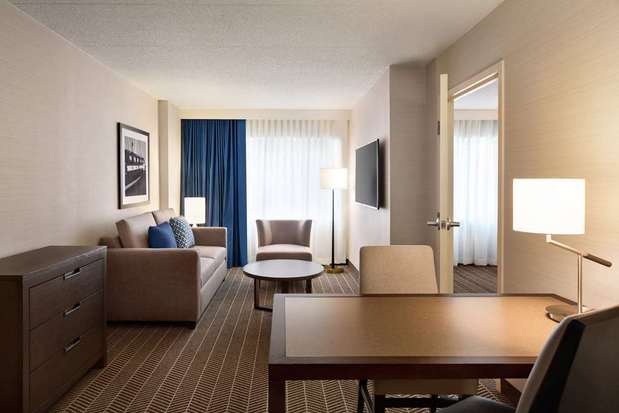 Images Embassy Suites by Hilton Boston at Logan Airport