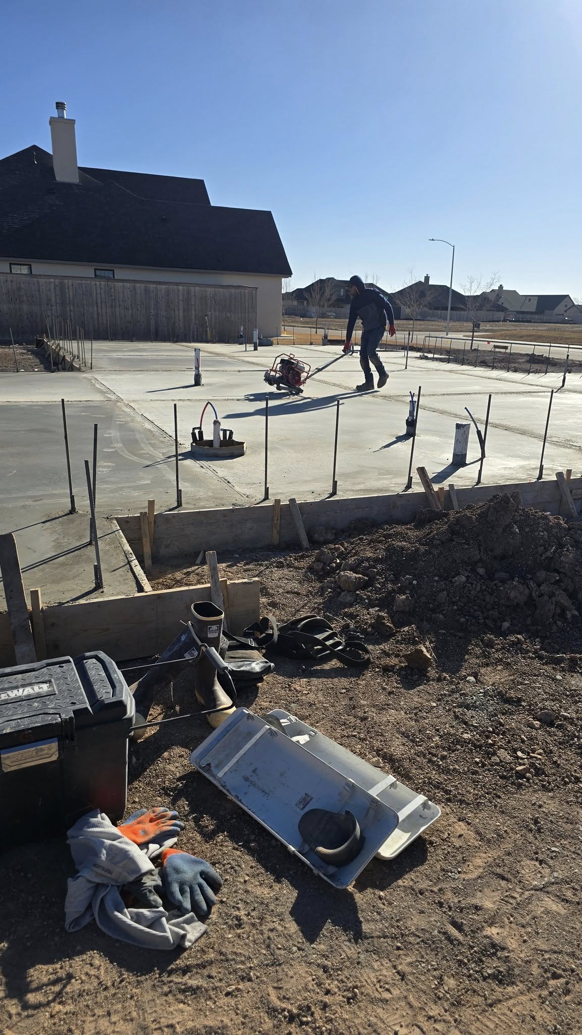 Lozano's Quality Concrete Image