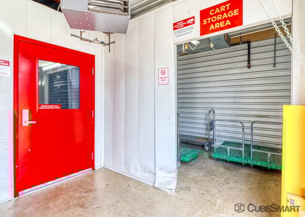 Images CubeSmart Self Storage
