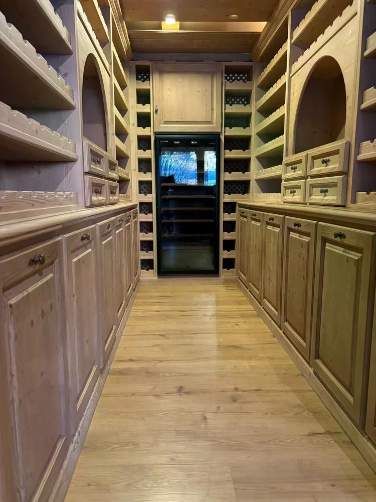 Münz-Massiv-Möbel, Gewerbegebiet 6 in Seebach