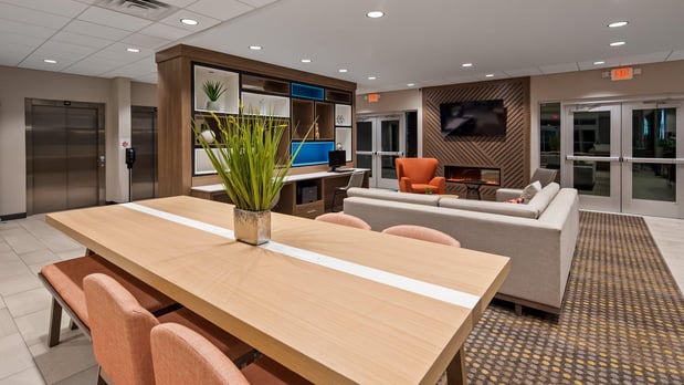 Images Holiday Inn Clarksville Northeast by IHG