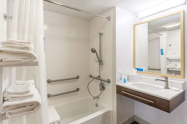 Images Hampton Inn Cedar Rapids South