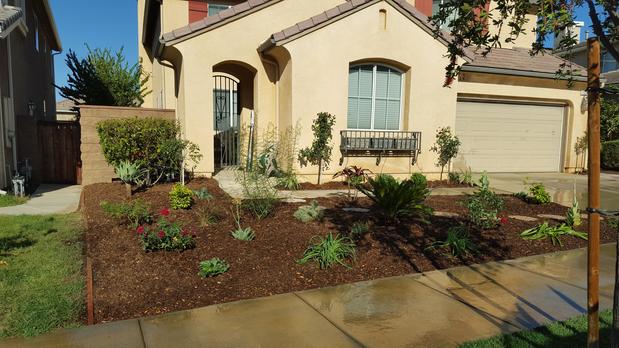 Images G & J Landscaping, Inc.