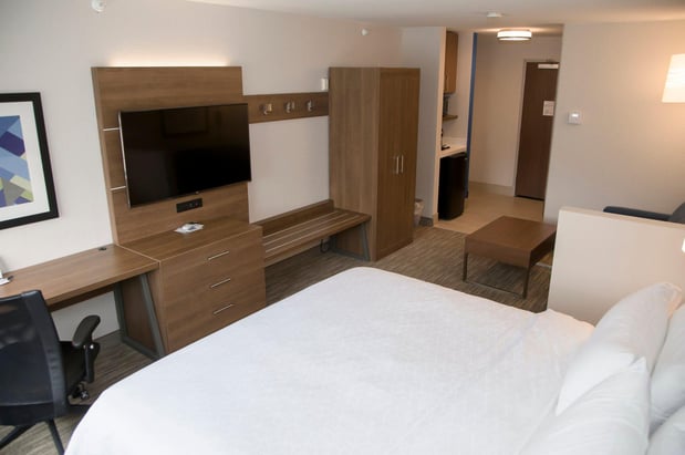 Images Holiday Inn Express & Suites Colorado Springs North by IHG