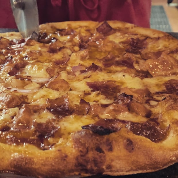 Images Pizza Works T.O.O