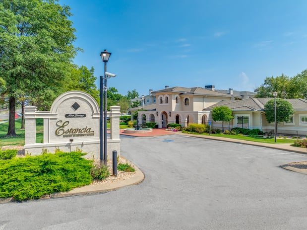 Images Estancia Apartments