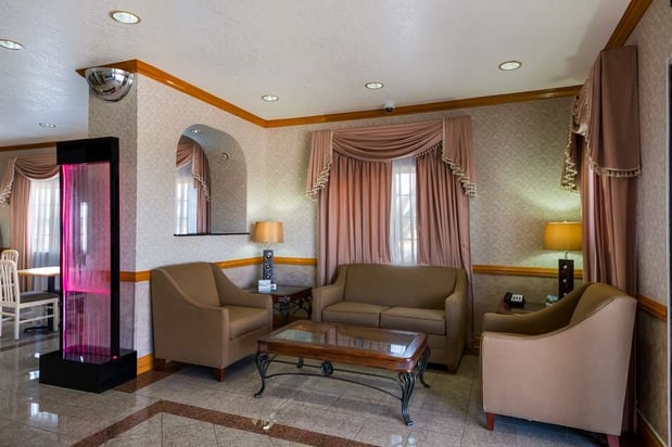 Images SureStay by Best Western Falfurrias