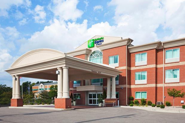 Images Holiday Inn Express & Suites Cincinnati SE Newport, an IHG Hotel