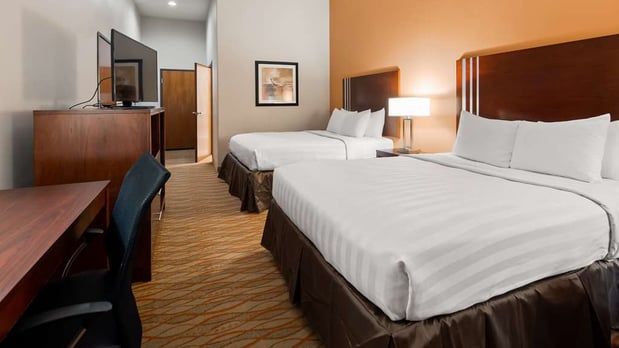 Images Best Western Plus Spring Inn & Suites