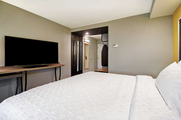 Images Tru by Hilton Smyrna Nashville