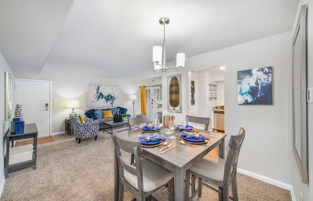 Images Colonial Village at Greenbrier