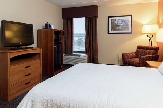 Images Hampton Inn Muskegon