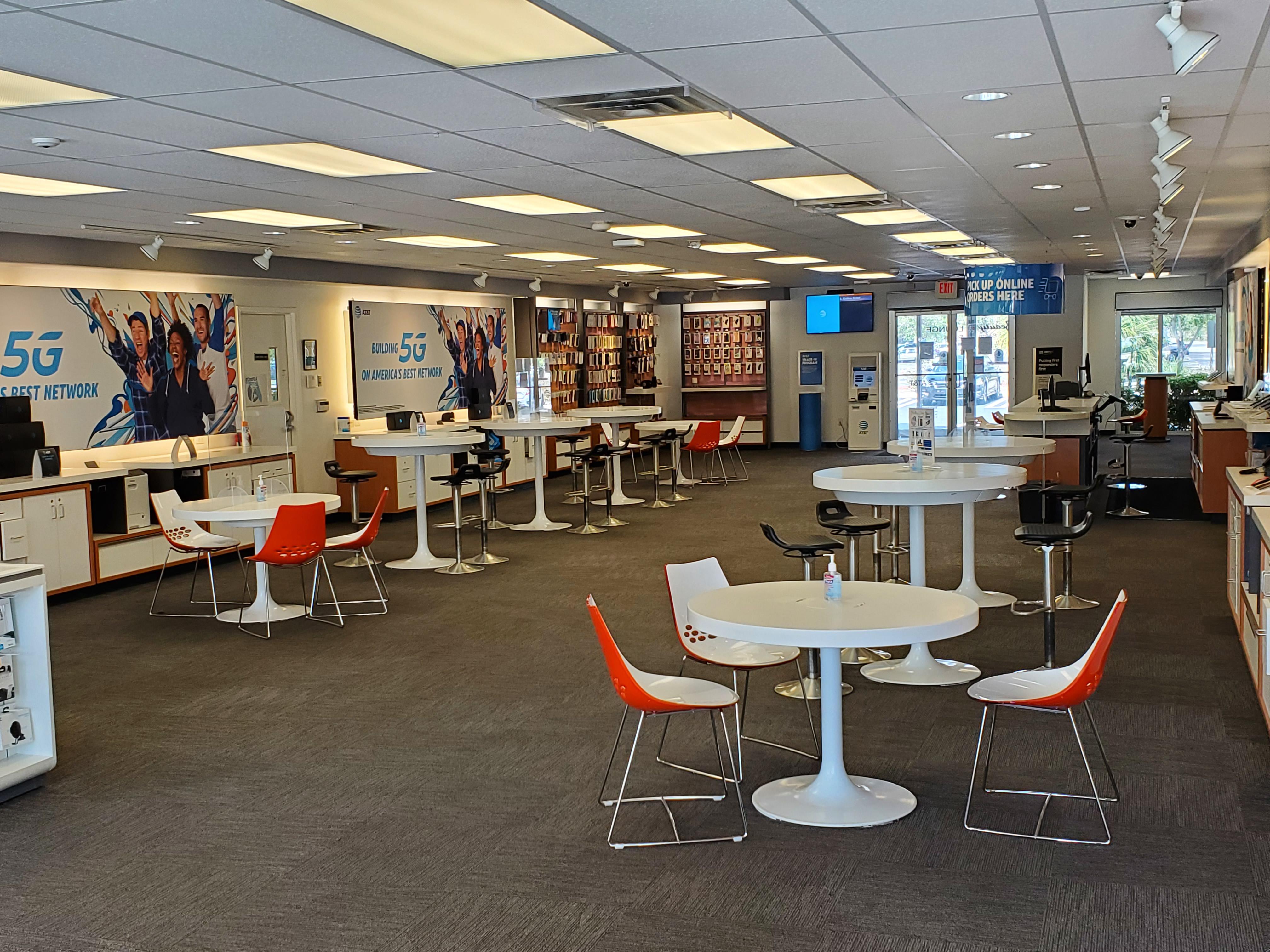 AT&T Store Photo