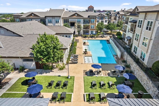 Images Camden La Frontera Apartments