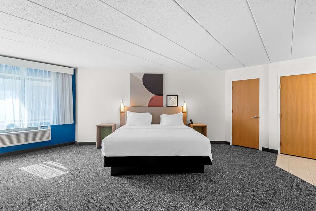Guest room