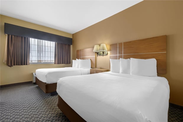 Images Best Western Plus Shamrock Inn & Suites
