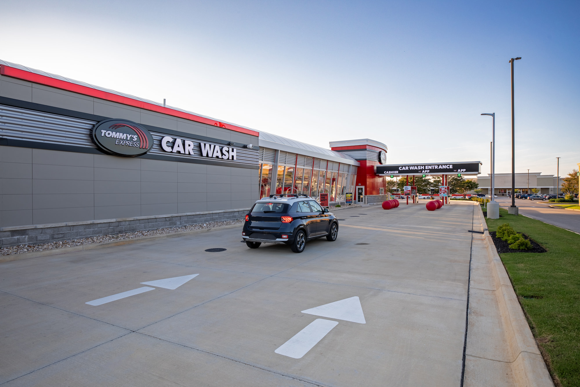 Tommy's Express Car Wash Image