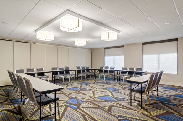 Images Holiday Inn Express & Suites Jacksonville SE- Med Ctr Area by IHG