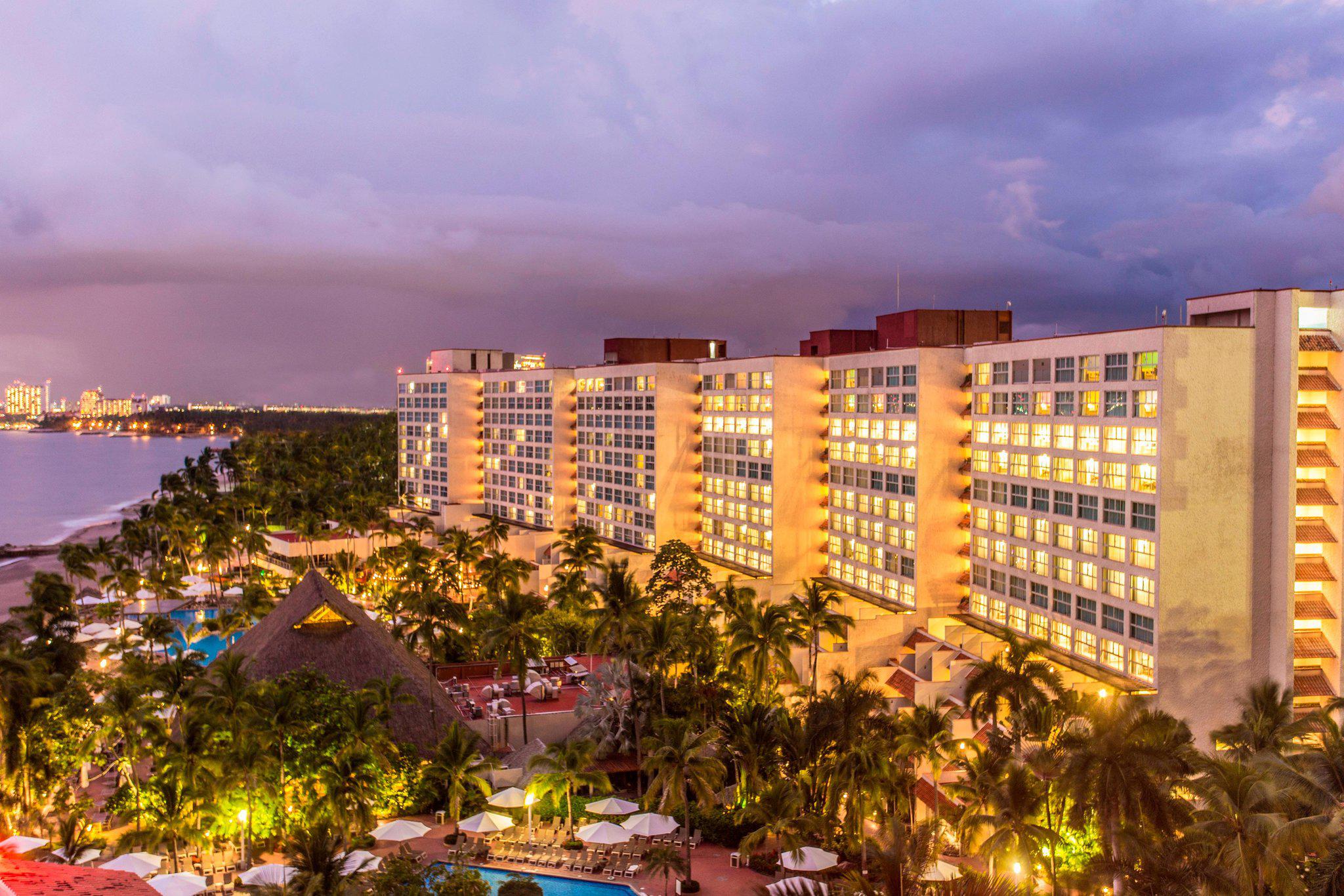 Sheraton Buganvilias Resort  Convention Center  HOTELES 