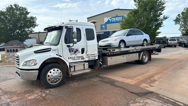 Images Eagle Towing & Recovery