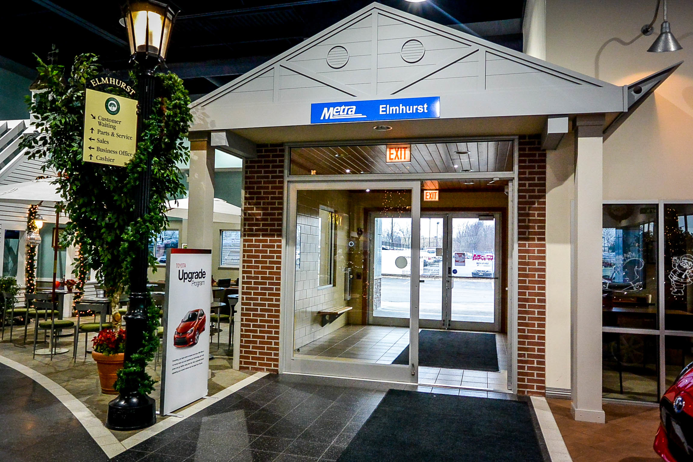 Elmhurst Toyota in Elmhurst, IL Auto Dealers Yellow Pages Directory Inc.