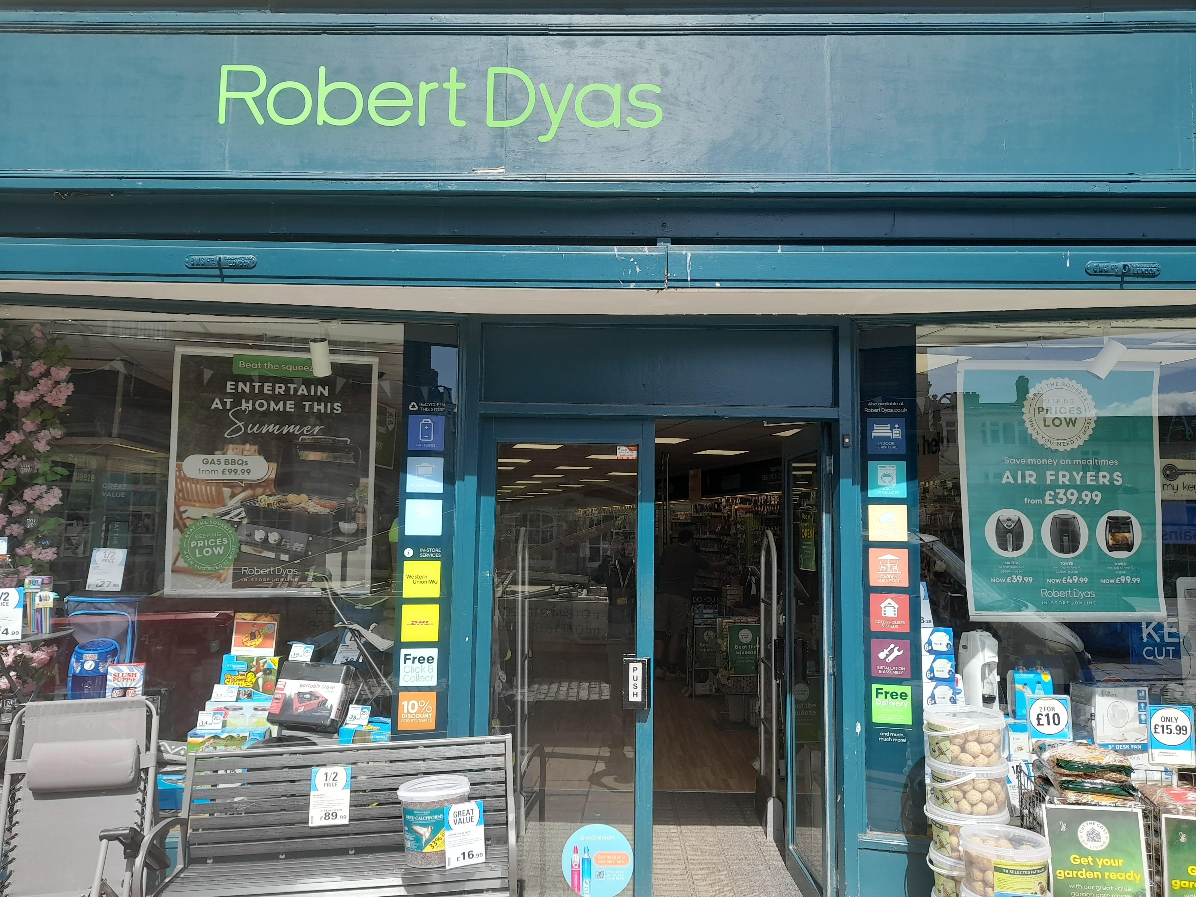 Images DHL Express Service Point (Robert Dyas Thame)