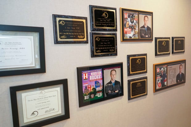 Images Scott Young, DDS