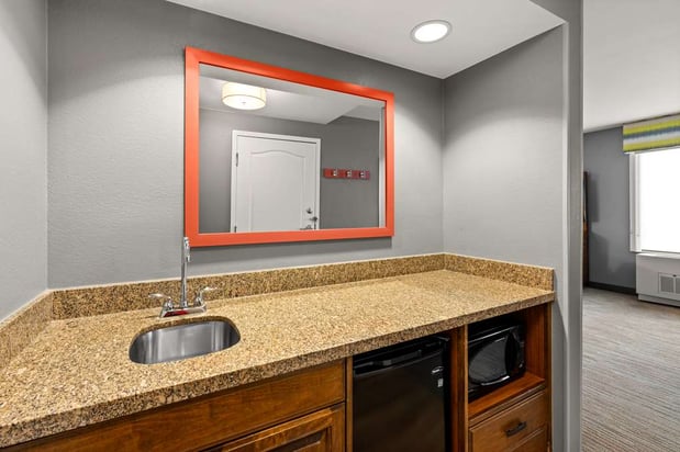 Images Hampton Inn & Suites Fairbanks