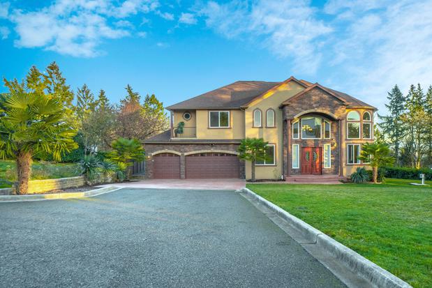 Images Brutsky Builds - Kitchen and Bath Remodeler