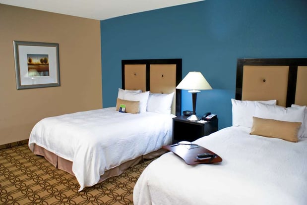 Images Hampton Inn & Suites Charlotte-Airport
