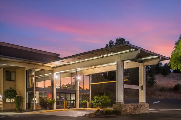 Images Best Western Plus Sonora Oaks Hotel & Conference Center
