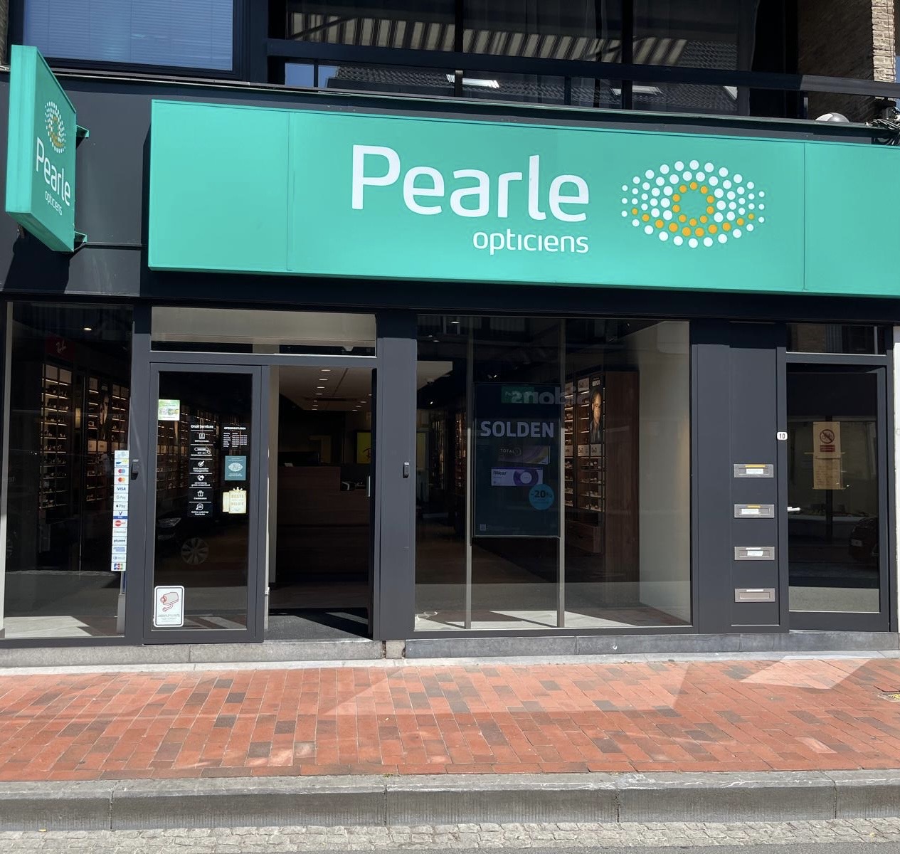 Images Pearle Opticiens Poperinge